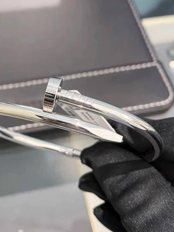 vòng tay cuff